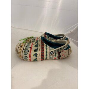 Crocs Christmas shoes sandals with fur NWT sz 11 212050-2Y2 brand new